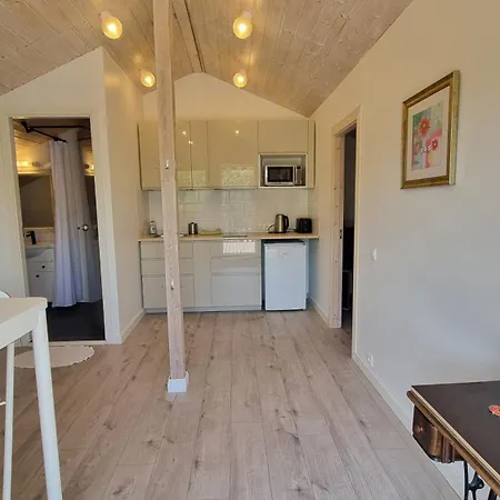 Апартаменты Tihase One Bedroom Garden View Таллин